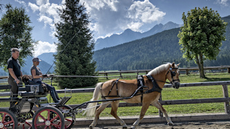 Geraeumige Reithalle