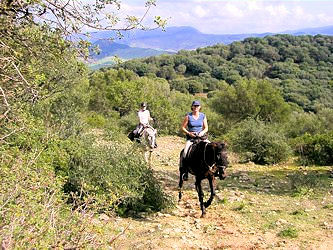 Beeindruckende Bergwelt Suedandalusiens